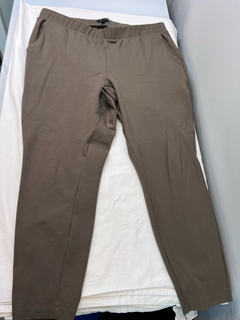 Moro Pocket Signature Ponte ankle Pants M 18-20